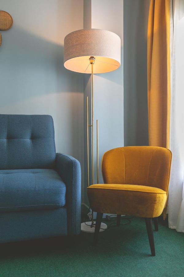 Le Central Boutique Hotel Бон Екстериор снимка