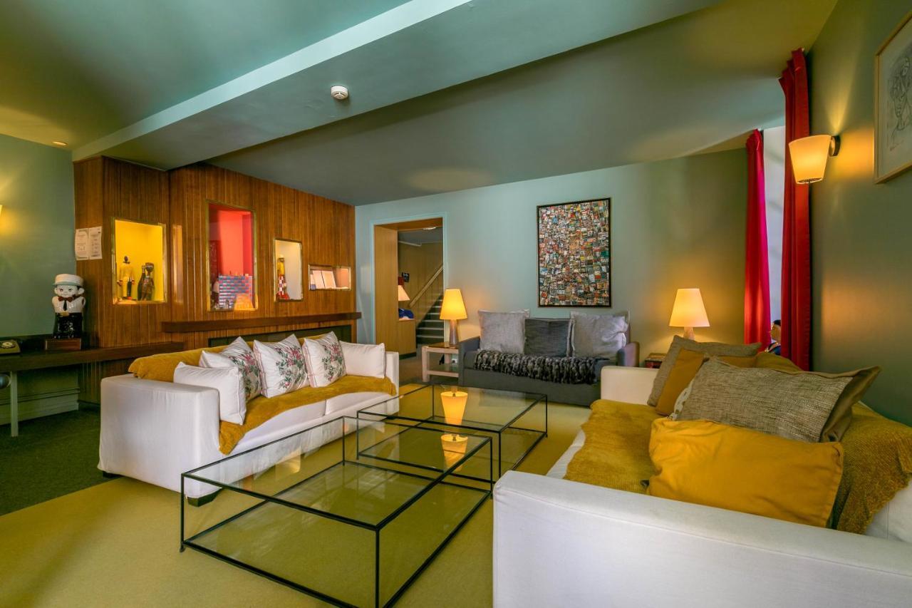 Le Central Boutique Hotel Бон Екстериор снимка