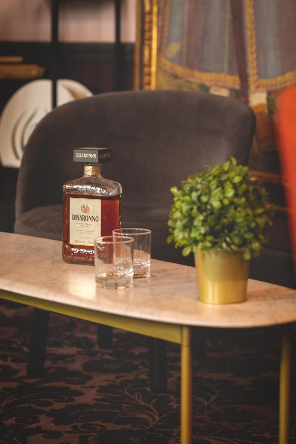 Le Central Boutique Hotel Бон Екстериор снимка