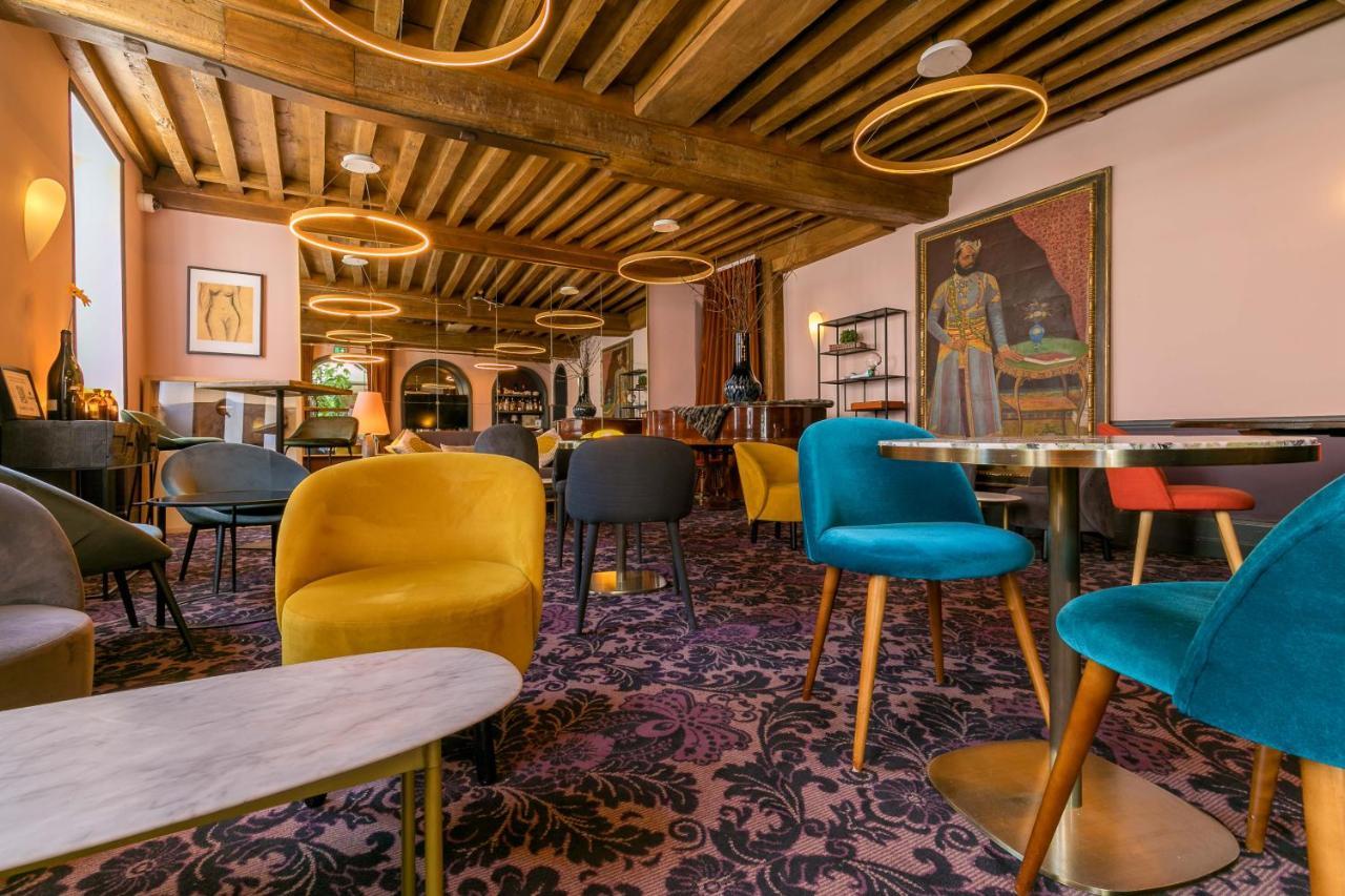 Le Central Boutique Hotel Бон Екстериор снимка
