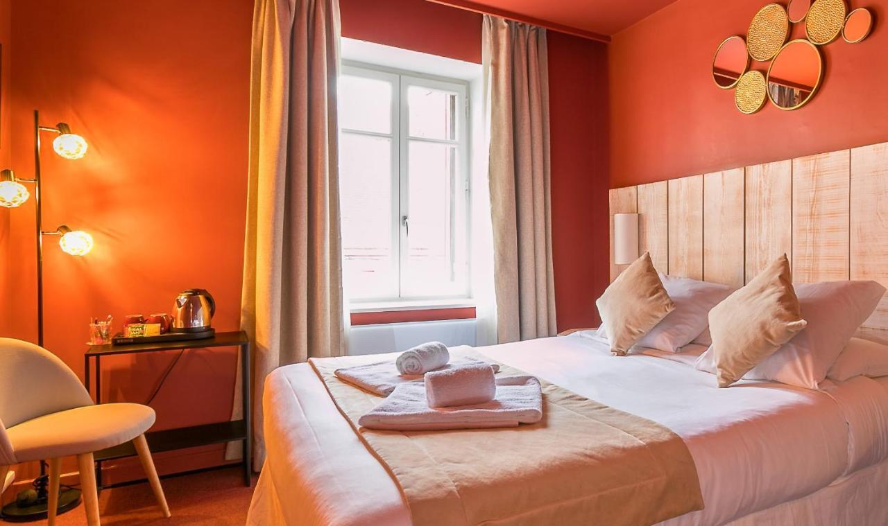 Le Central Boutique Hotel Бон Екстериор снимка
