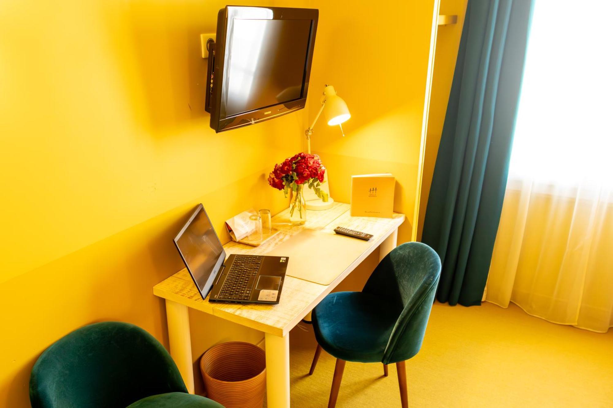 Le Central Boutique Hotel Бон Екстериор снимка